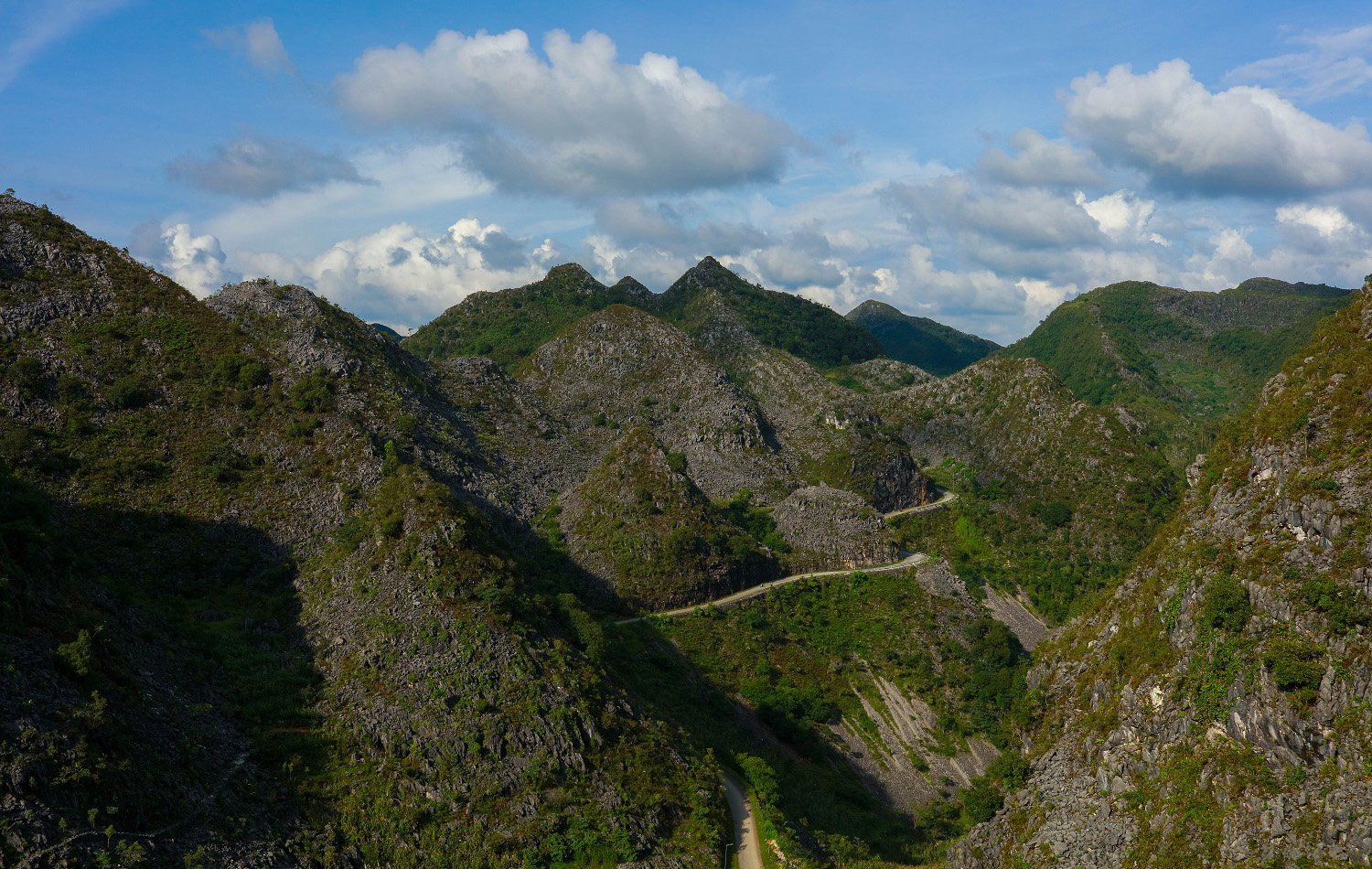 E-Bike Cycling Tour: Hanoi - Ba Be - Ha Giang 7 Days